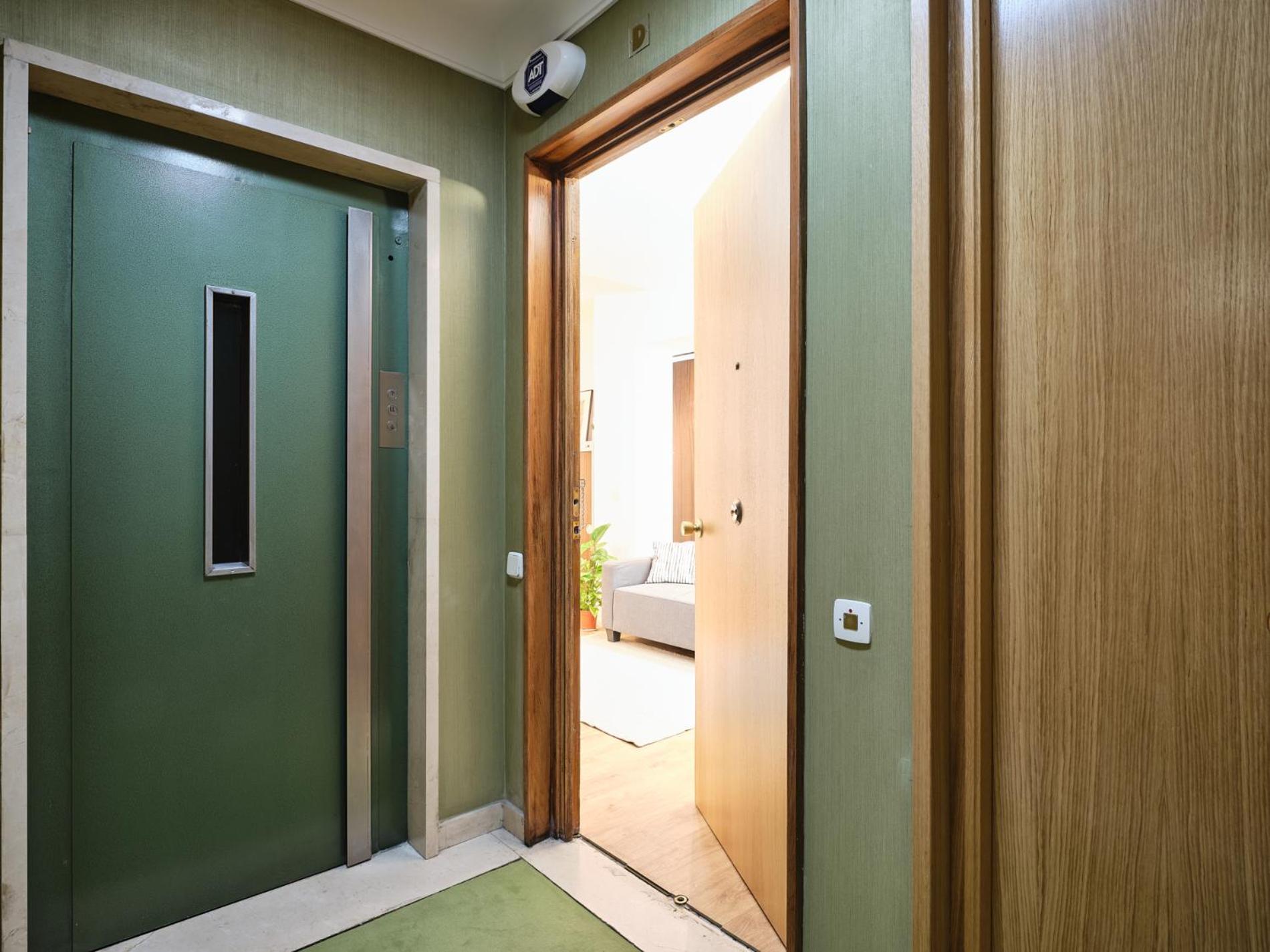 My City Home - Student Rooms In Moncloa Madrid Bagian luar foto